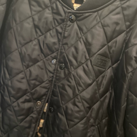 AUTHENTIC BURBERRY BOMBER JACKET! - Picture 4 of 6